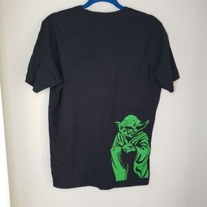 Yoda T shirt uniqlo